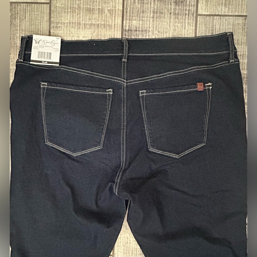 Jessica Simpson Dark Blue Daisy Flare Jeans 18w NWT - Picture 10 of 11